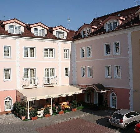 Hotel Tilia Pezinok Dış mekan fotoğraf